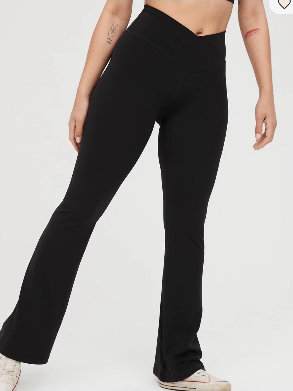 aerie Black V-Waist Flare Leggings
